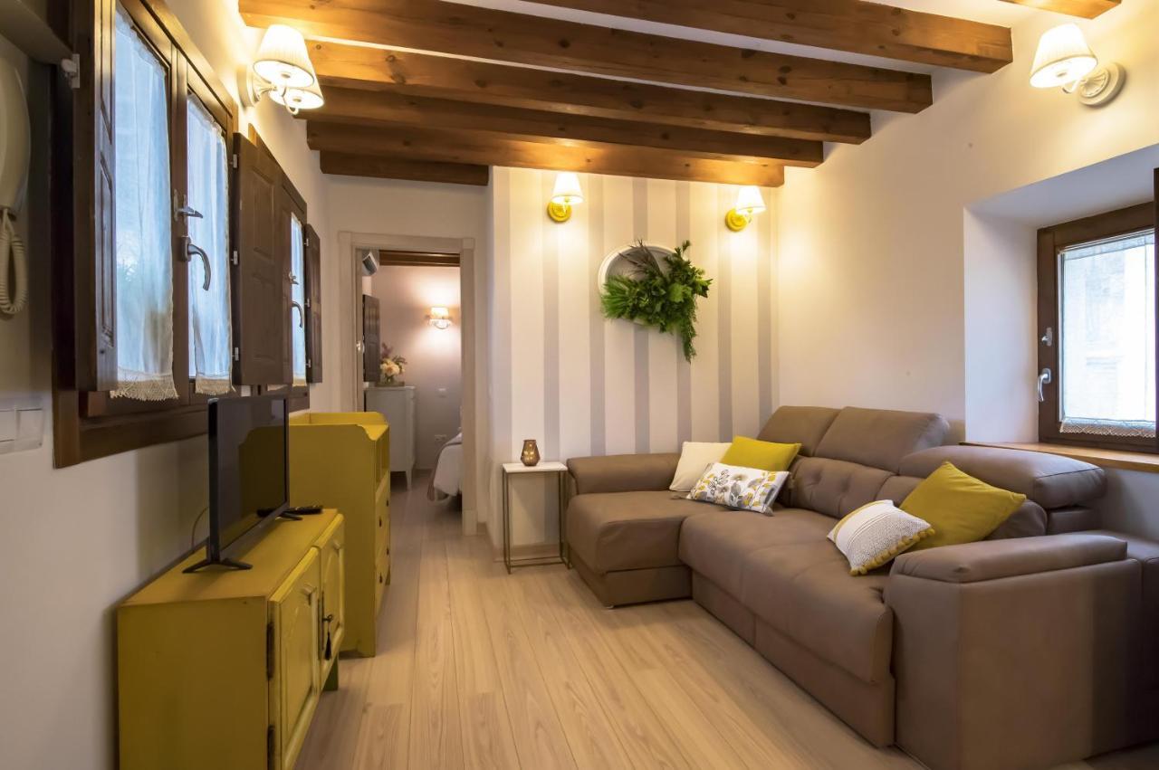 Appartamento La Casa del Tránsito Toledo Esterno foto