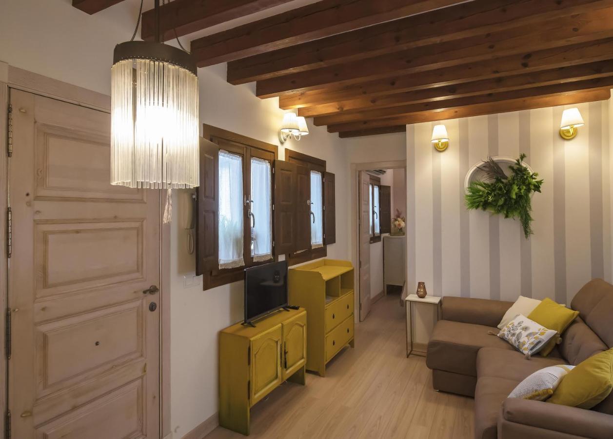 Appartamento La Casa del Tránsito Toledo Esterno foto